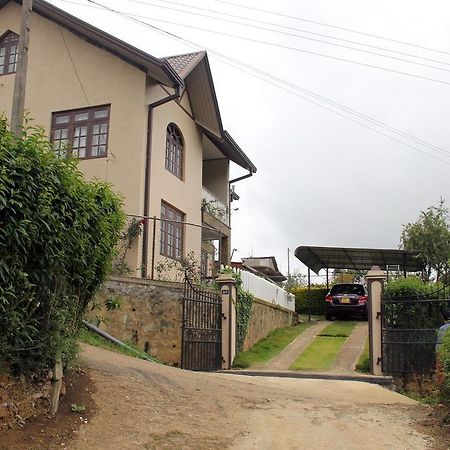 Perera Homestay Nuwara Eliya Exterior photo