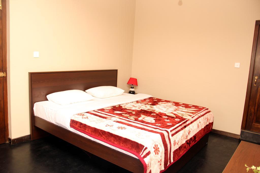 Perera Homestay Nuwara Eliya Exterior photo